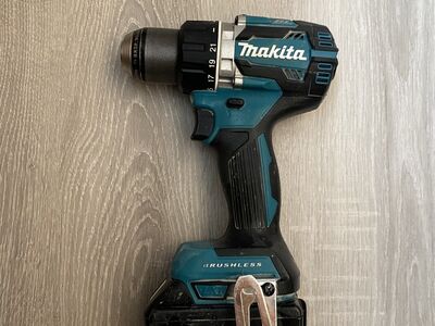 Аккумуляторная дрель Makita DDF484 + аккумулятор 6,0 Ач 18 В