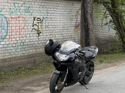 SUZUKI GSX-R 600