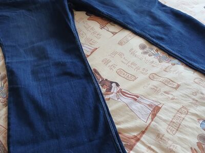 WRANGLER teksad, suurus 56