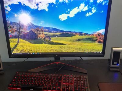Gaming PC koos monitoriga