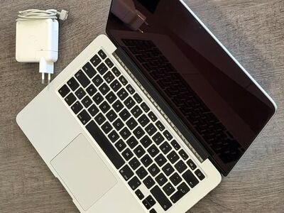 MacBook Pro 13,3" i5 2,7Ghz 8/512GB SWE 2015