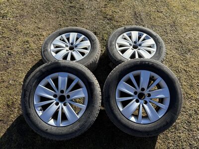 VW 16" originaal valuveljed rehvidega