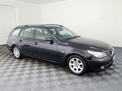 BMW 523