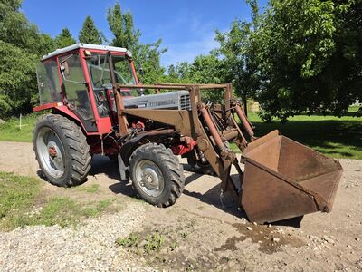 MTZ 825