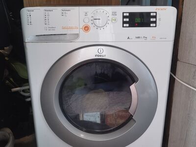 Pesumasin  indesit (9kg)