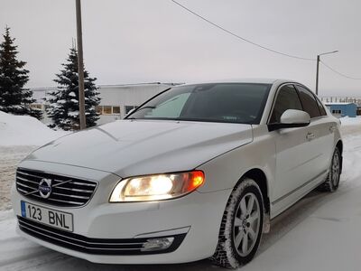 Ostan Volvo V70; S80 R5 mootoriga
