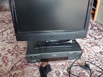 Samsung VHS videomängija + 22" ViewSonic teler