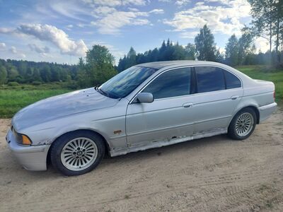 BMW e39 2001 2.5D manuaal