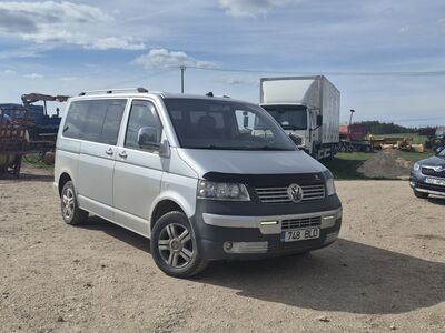Volkswagen Caravelle 2,5l 96kw