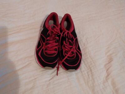 Naiste Nike jalatsid nr 39,stm 25 cm.