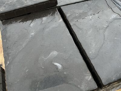 Müüa omanäoline ja pilkupüüdev plaatkivi