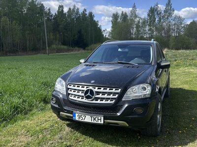 Mercedes-Benz ML320