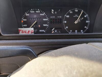 Volkswagen Golf 2,0 bensiin 40 kW manuaal 1988