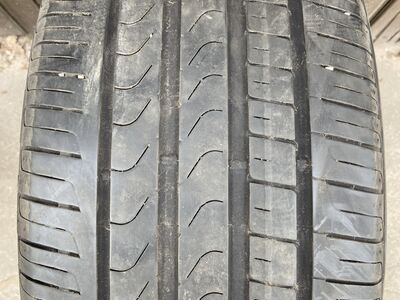 Suverehvid 275/40 R21