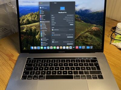 Heas korras kasutatud MacBook Pro 15,4"
