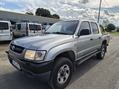 Toyota Hilux 2004a 2.5 75kW