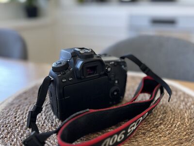 Canon EOS 90D + Canon EF 50mm f/1.8 STM