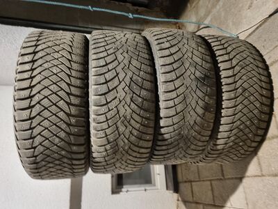 18" talverehvid 235/45R18 Michelin