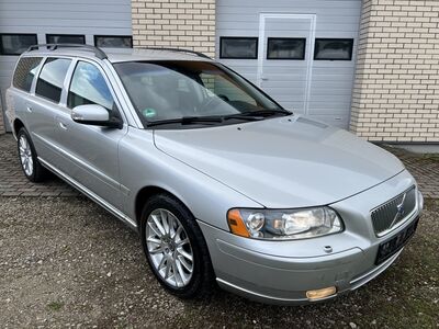 NELIKVEOLINE Volvo V70 2.4 D5 136kw, LISASOOJENDUS