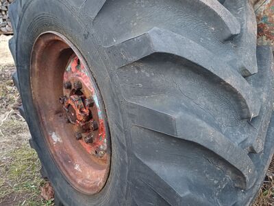 T40 / MTZ VELJEL T150 REHVID 21.3-24