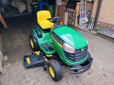 John Deere X166 Murutraktor