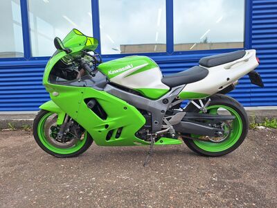 KAWASAKI ZX 900B