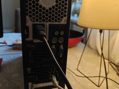 HP  Compaq 8100 Elite SFF PC