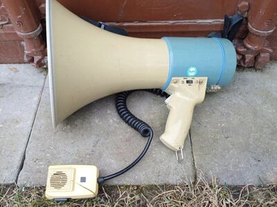 Elektromegafon M25SMN