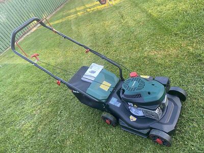Bensiinimootoriga muruniiduk Parkside PBRM 39 D3