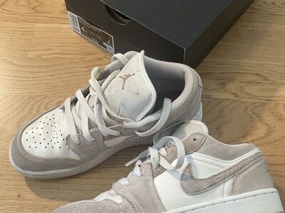 Tossud AIR JORDAN 1 LOW SE (GS), suurus EUR 36