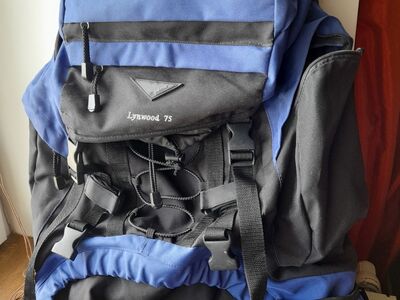 Väga suur matkakott