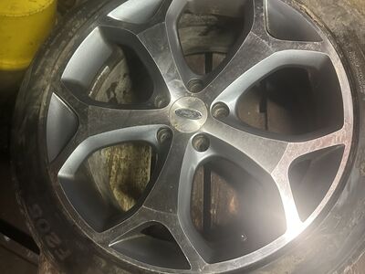 5x108 R18 Fordi originaalveljed koos rehvidega