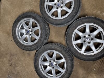 Volvo originaal valuveljed 16 tolli 5x108
