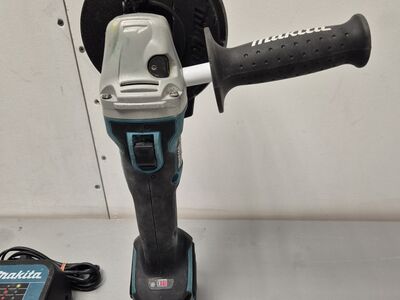 Makita akuketaslõikur/relakas DGA506