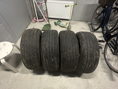 Suverehvid 215/55 R17