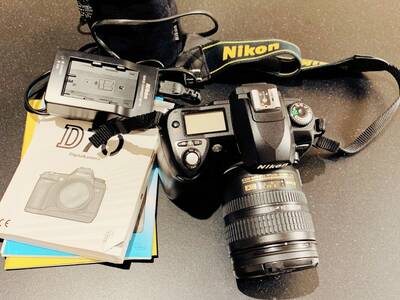 Peegelkaamera Nikon D70 + AFS DX 17-80mm