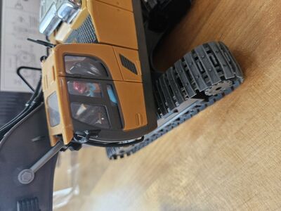 Ekskavaator puldiga RC 2 akut