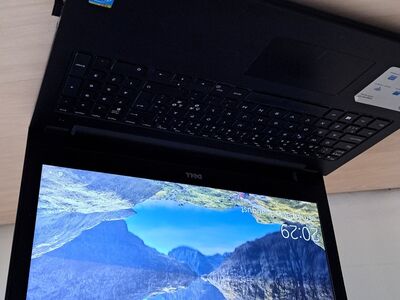 Dell Inspirion 15
