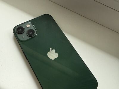 Apple iPhone 13 128GB Green