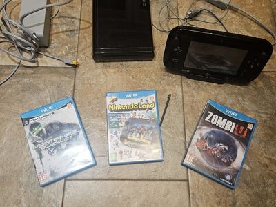 Nintendo Wii U 32GB +3 CD