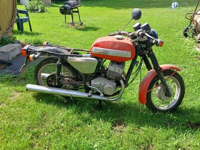 Мотоцикл JAWA с боковой коляской