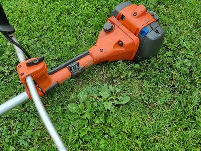HUSQVARNA 555FXT