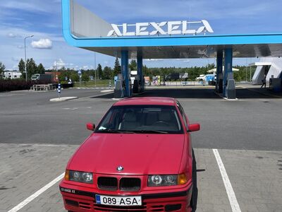BMW E36 318i manuaal