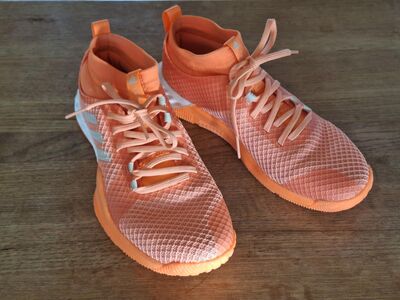 Naiste treening- või vabaajatossud Adidas