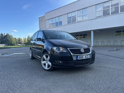 Volkswagen Touran automaat 7 kohta reg makstud
