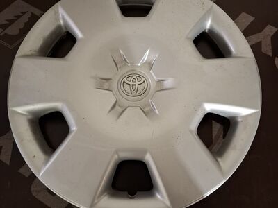 Toyota originaal ilukilp 15"