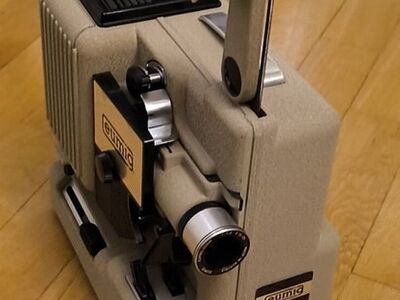 Eunig 8 filmiprojektor