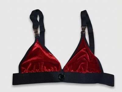Punane sametist bralette-rinnahoidja