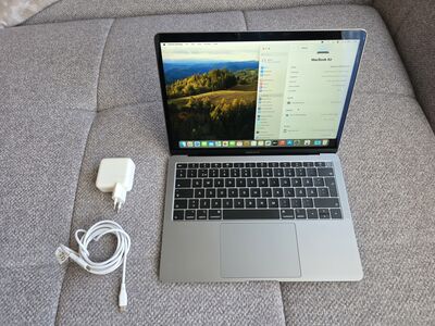Apple MacBook Air 13″ 2019 – Core i5, 8 ГБ, True T