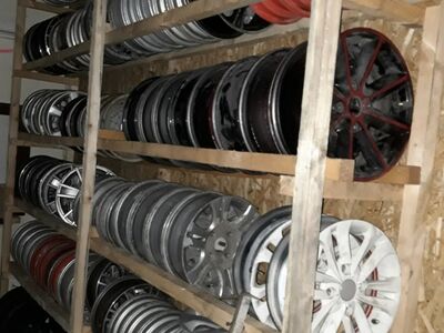 MOPEEDAUTODE KASUTATUD VARUOSAD